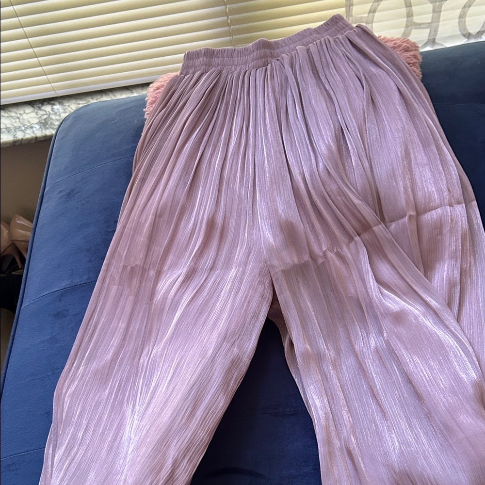 Elegant Pink Pleated Skirt